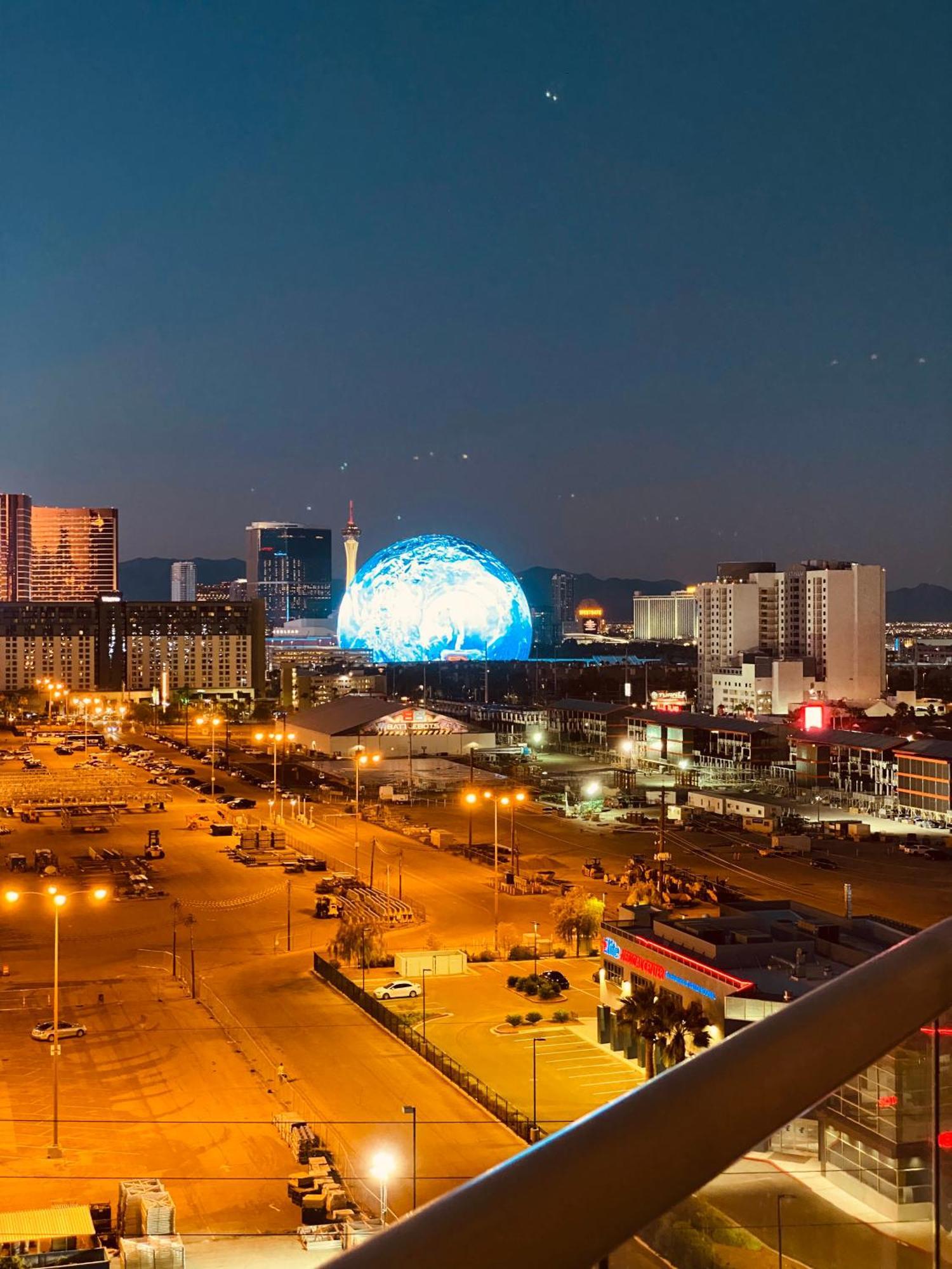 Strip & Sphere View! Privately Owned Condo Hotel-The Signature At Mgm Las Vegas Kültér fotó